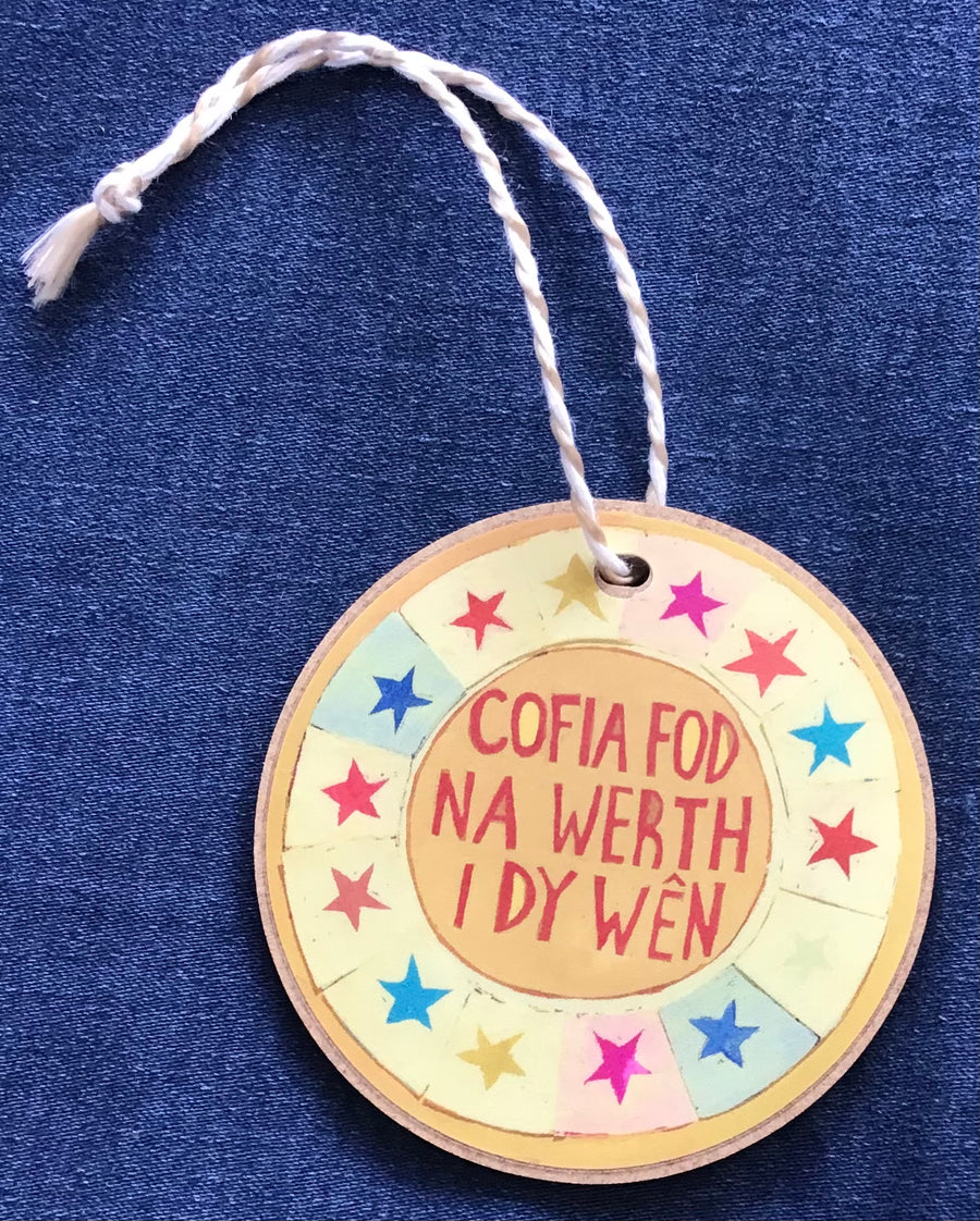 Addurn Pren Cofia Fod Na Werth